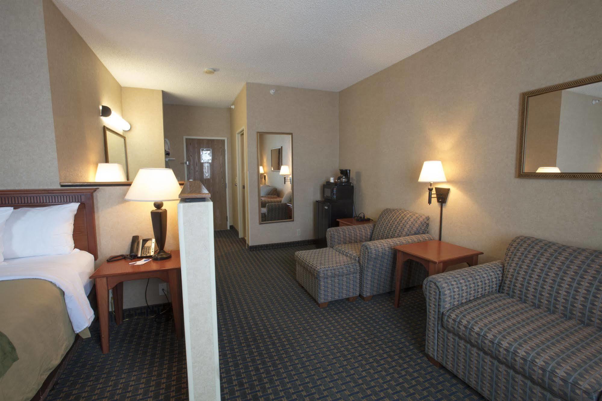 Miles City Hotel Экстерьер фото