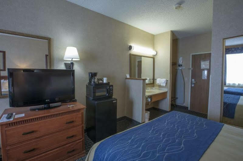 Miles City Hotel Экстерьер фото